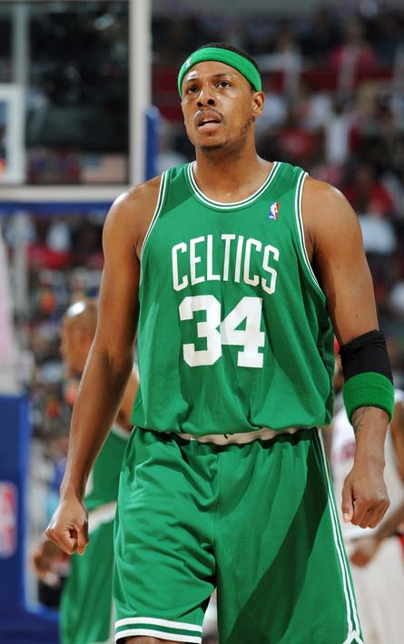 火箭队记：范弗里特不太可能被交易