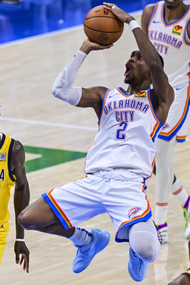 NBA球员数据榜：字母哥助攻领先,