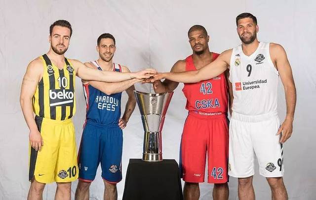 泽林斯基：我们感到愤怒，在场上看那绝不是一次犯规