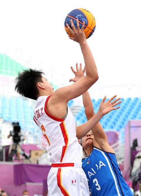 记者：亚特兰大已经接触莫塔，后者也优先考虑重返意甲