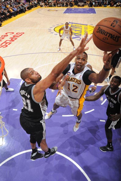 荷媒：拜仁今天将派球探考察里德，评估是否正式联系费耶诺德