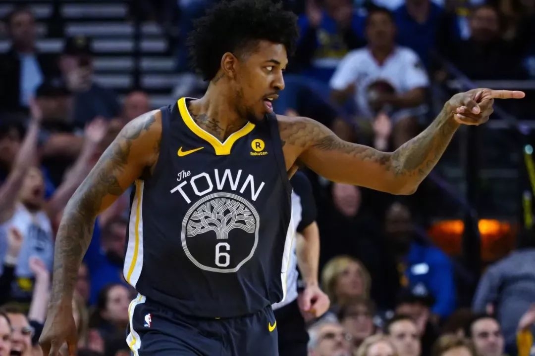 拜仁vs圣保利首发：凯恩领衔！迪亚斯、金玟哉、欧文在列