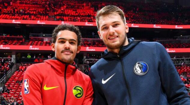 篮球湖人球星时隔两周复出，全场掌声雷动